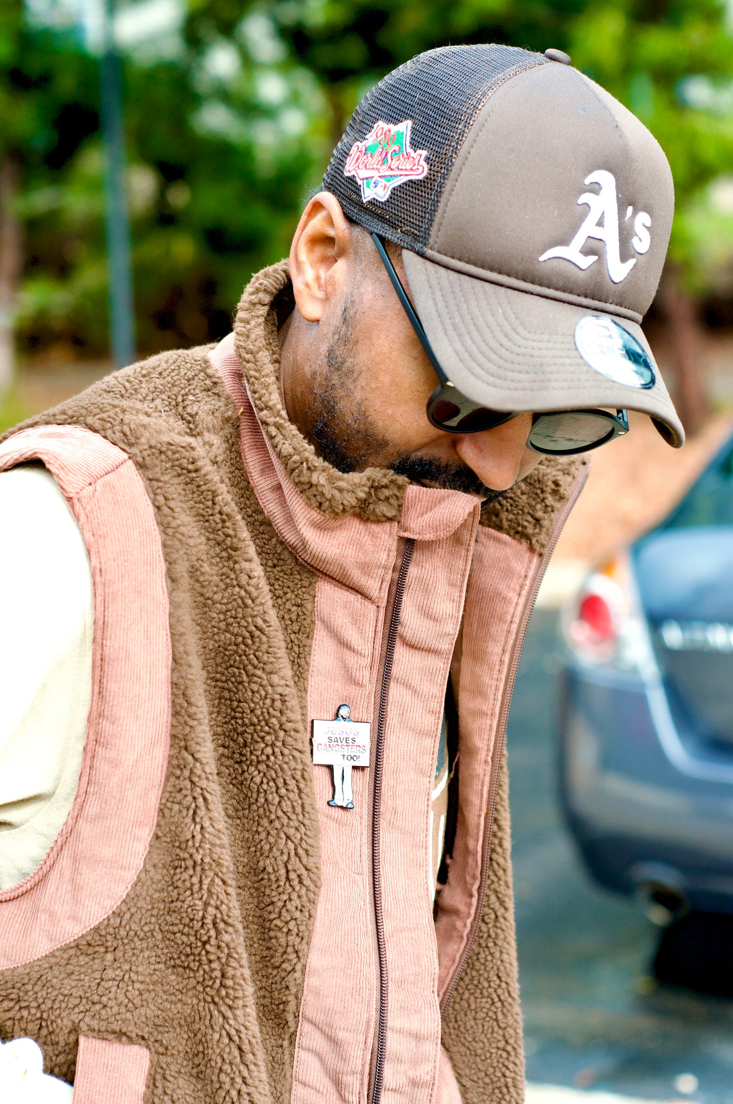 "Jesus Saves" K-Dot Pin